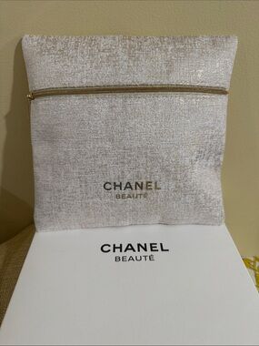 GWP Item CHANEL makeup case Chanel Cosmetic case Chanel Pouch Chanel travel case